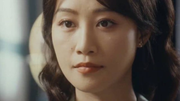 哥哥牺牲前,在监听情况下,用儿时游戏给妹妹传递情报!蓝盈莹