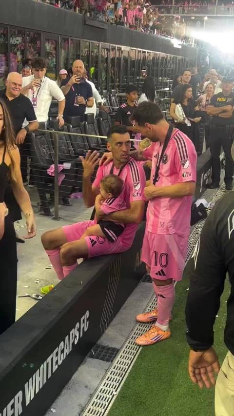 赛后最美好画面