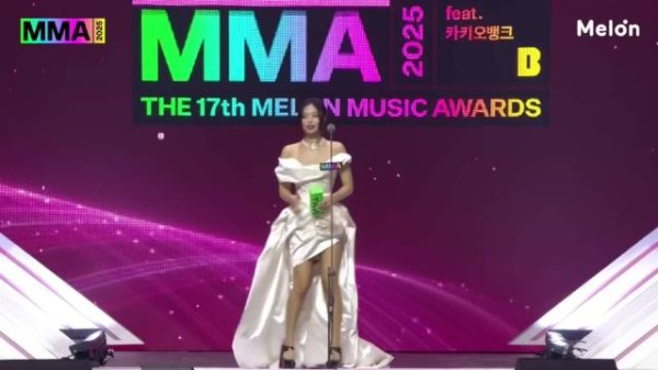 BLACKPINK成员JENNIE获MMA2025颁奖礼TOP10奖项