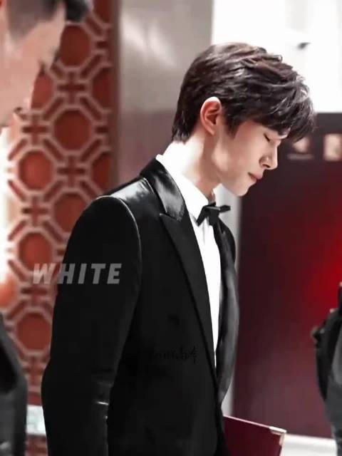 易烊千玺称演员可塑性是最幸福的事