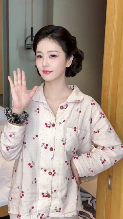 白鹿发文称你是我生命里永恒的春讯