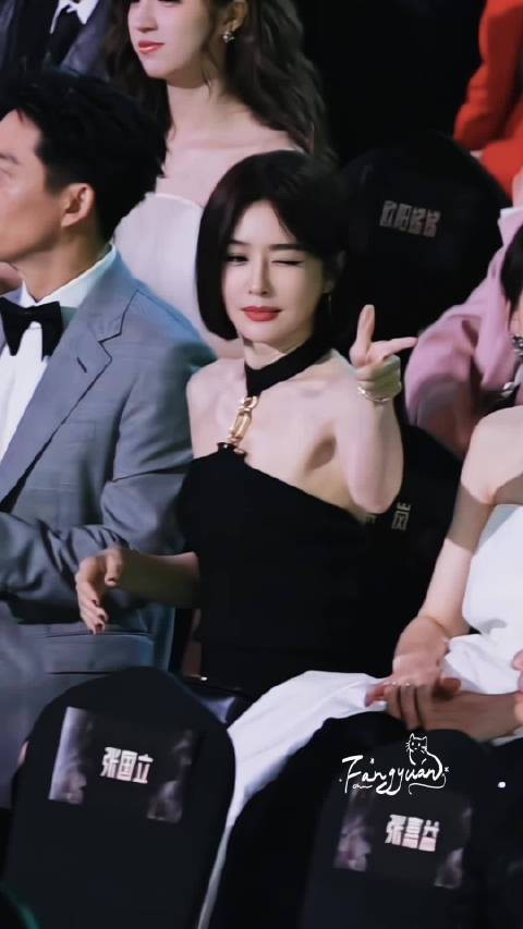 我 是你的最佳最渣最花最搭女主角秦岚