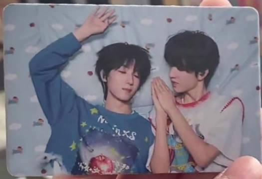 看你入眠的侧脸 有多美 (来不及解释了 我家产真睡了!)