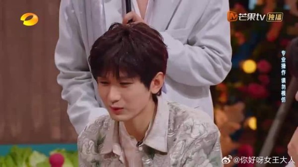 曾舜晞好难，赢了游戏还要指挥队友泼，要笑死了！