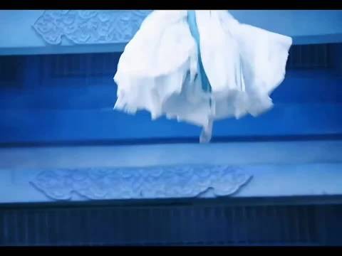 长月烬明桑酒入魔道复仇，左眼突现诡异紫光