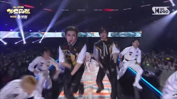 SBS歌谣大战TXT《Upside Down Kiss+Danger》舞台