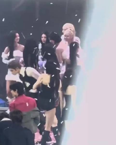 251225 sbs歌谣大战饭拍视频