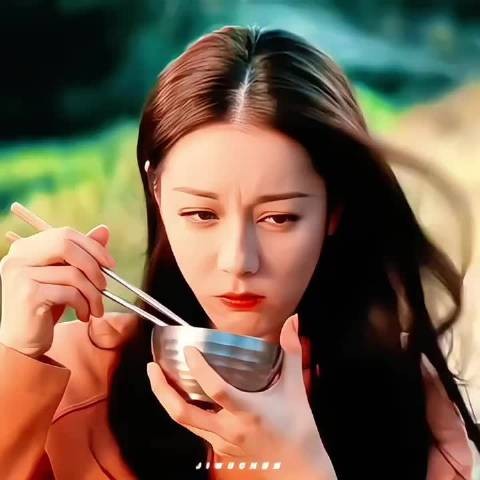 风吹动的不只有头发还有我的心