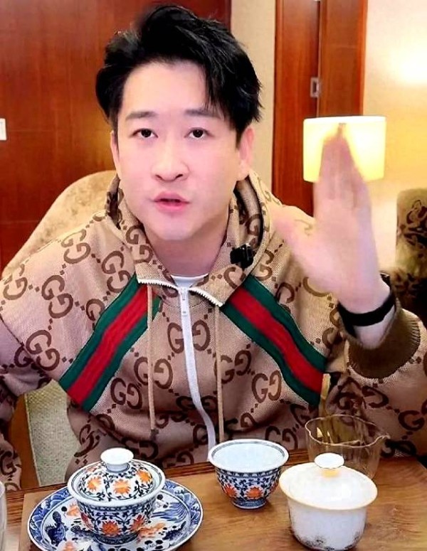 潘云侠：听云轩现在很好，曹云金太拼了，一天最多能睡4个小时