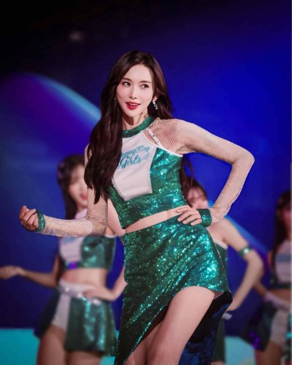 51岁林志玲挑战女团舞！啦啦队服出镜，苗条身材似少女