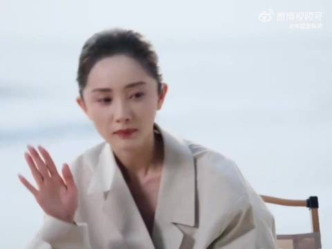 杨幂回应40岁了依然有很多困惑