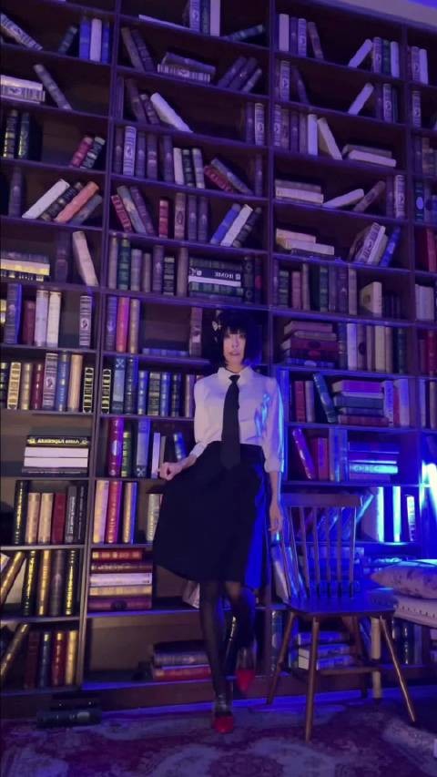 属于与谢野的时间 高跟鞋好难驯服，动作做的不到位抱歉