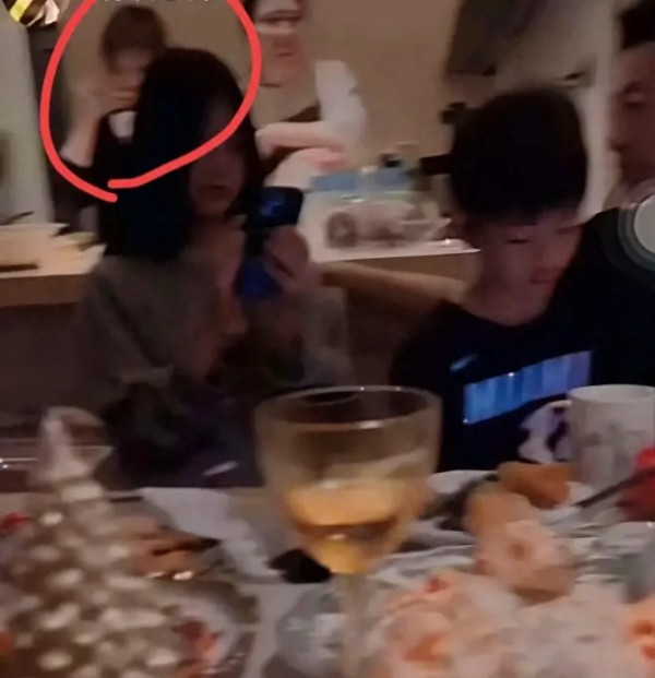 大S女儿黏后姥姥，小玥儿每晚都要和筱梅妈妈一起睡，还睡前聊天