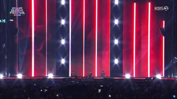 ZB1今天KBS音银全球盛典in Japan《Devil Game+ICONIK》舞台