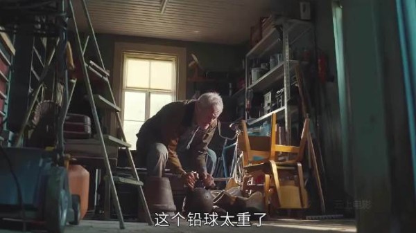 老人为了抱起孙女,居然每天坚持锻炼,催泪治愈短片