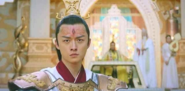 西游最强眼睛，既非火眼金睛也非二郎神，而是此妖，闪瞎火眼金睛