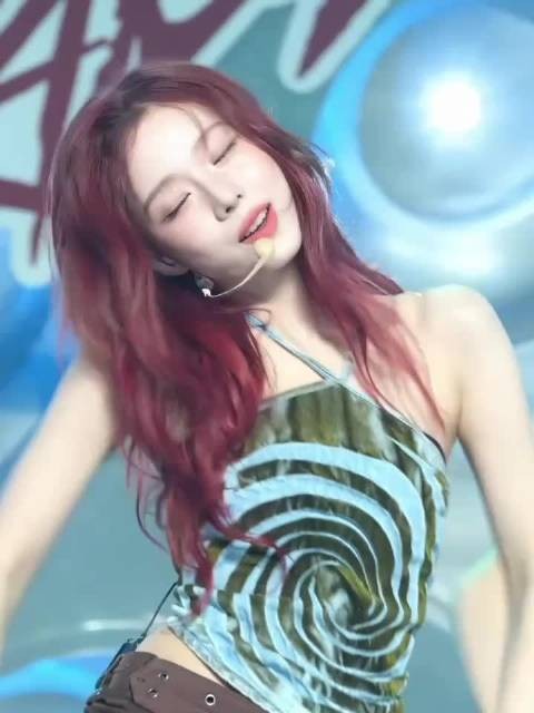 这一场的金玟庭实在是太美了，这个发色好赞