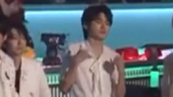 碗盆是最嗨最萌的氛围组 .