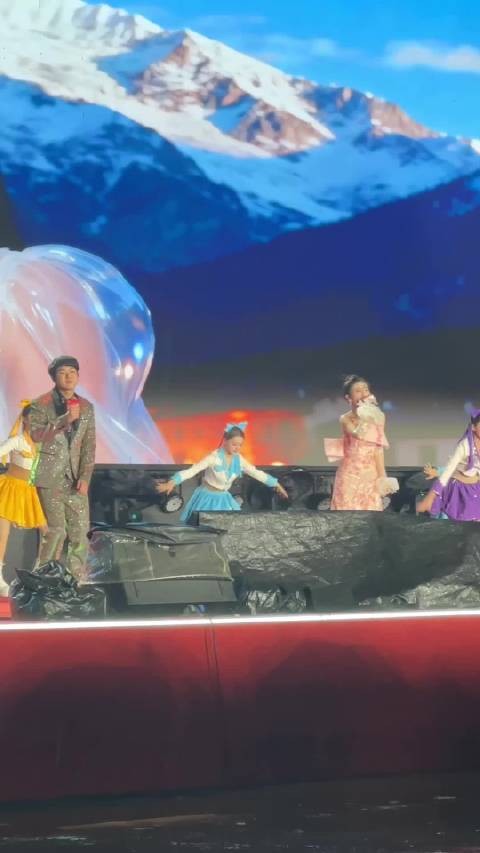 《星光大道》鄂州区总决赛开唱，草根达人角逐央视晋级名额