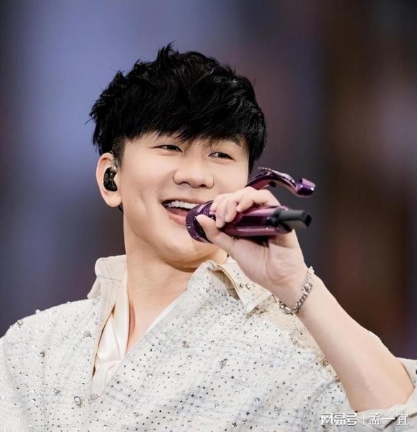 林俊杰“林距离”变“禁言局”！300元买嘴封？