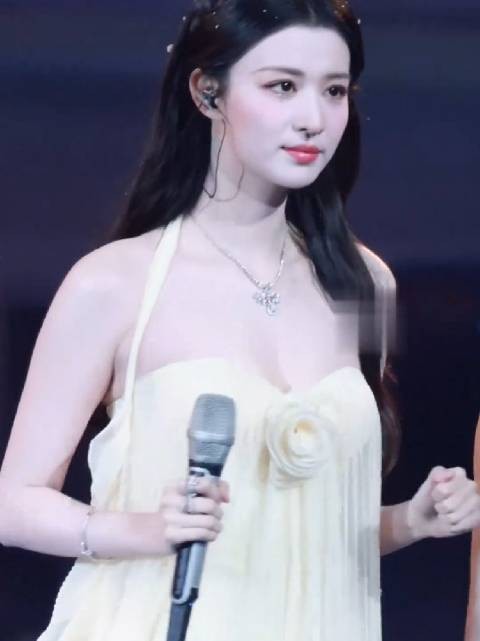 王楚然这张脸，完美的无可挑剔！