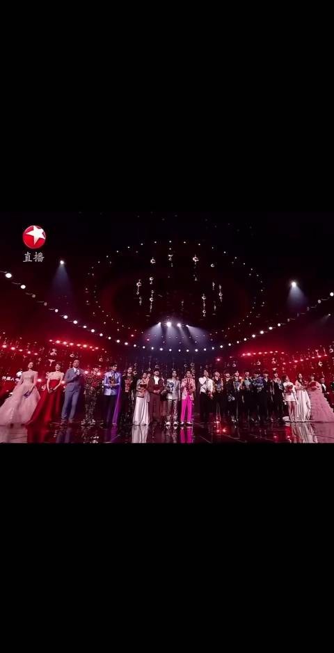 一个奶香奶香的，一个奶甜奶甜的，谁懂啊！我们家这俩个顶级魅魔的魅力呀！