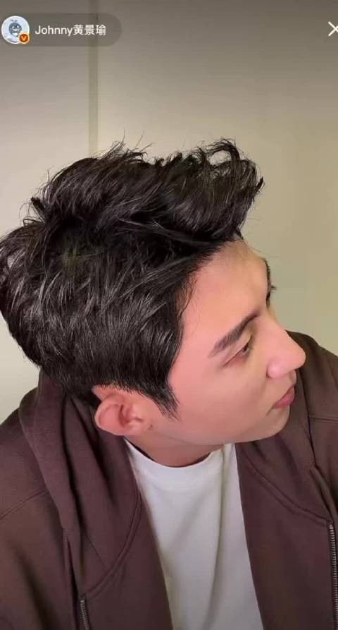 怪不得微博直播的时候一直打哈欠，原来是耳石症犯了