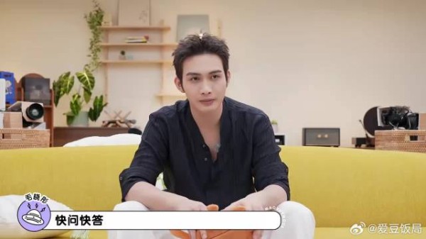 张彬彬这么疯狂的，大学时期裸奔，毛晓彤目瞪口呆