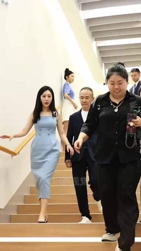 74岁王石难驭44岁田朴珺事业心，独守空房问归期