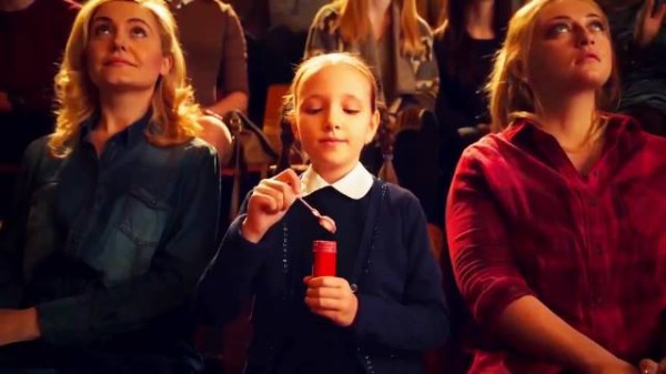 熊孩子看马戏表演时吹了个泡泡，竟引发连环惨案《蝴蝶效应》