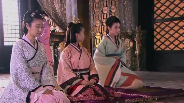 美人心计：太后下令杖责宠妃，宠妃趾高气昂：我怀孕了！