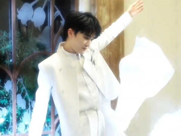 抓到认真工作的故事鲜艳老师