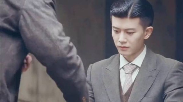 “他守住本心给了钱，却不曾想那是替日本人走私的黑心钱”