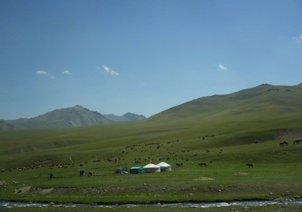 吉尔吉斯斯坦保留草原文化延续丝路传统