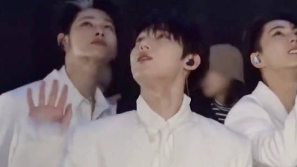 金善禹SBS候场与粉丝亲切互动