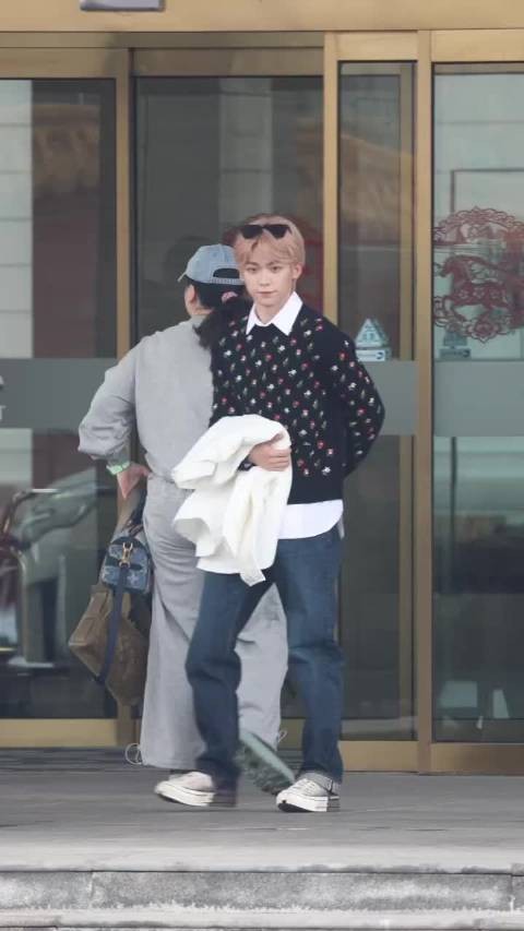 网传梓渝要去巴黎时装周参加Dior大秀,大家期待吗?