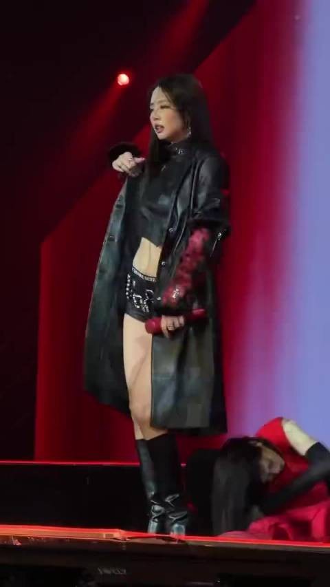 Jennie这身克罗心真的太顶了