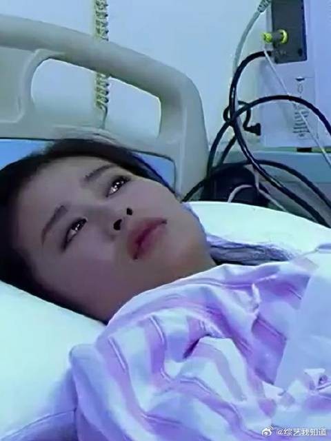 付辛博为何不让颖儿生二胎？住院照曝光真相，难怪她会默默息影