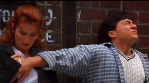 成龙好莱坞动作喜剧大片《一个好人》，摸名场面，龙叔生龙活虎啊