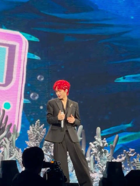 梓渝跳gameboy 我靠 好烧！