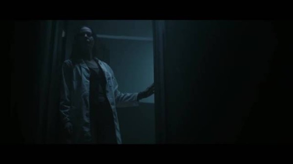 同名游戏改编 惊悚恐怖片《殡仪馆助理》电影预告片，2月13日欧美上映