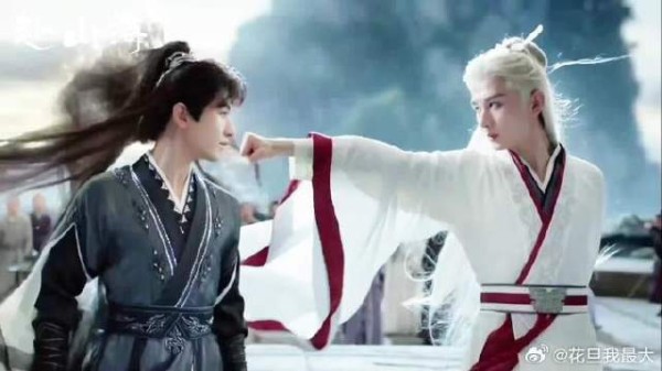 终于迎来了萧秋水与李沉舟在峨眉金顶巅峰对决