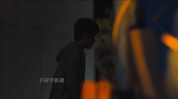 电影《生存家族》展现现代人断电困境，生存技能匮乏引共鸣