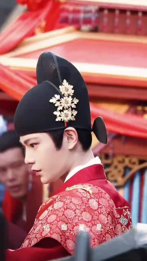 丁禹兮这个状元郎的造型也太绝了吧，这张脸真的很权威