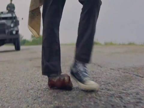 50名男孩参加竞走比赛，没有终点只有唯一的幸存者《死亡竞走》