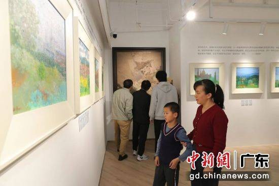 林洋意象跨界重构作品展在珠海横琴开幕