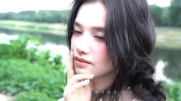 张婧仪有一种野性美