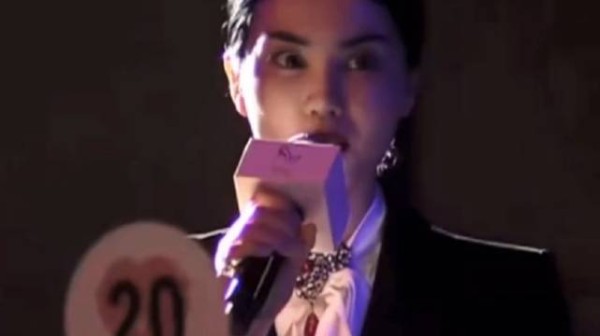 王菲嫣然晚宴发言显真诚善良