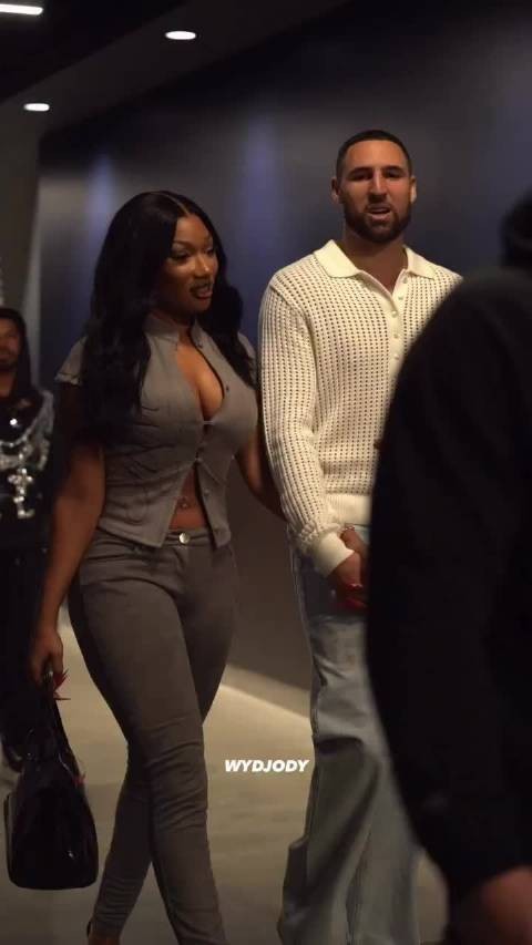 克莱现在和女朋友如胶似漆