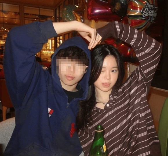 陈自瑶回应13岁女儿恋情传闻：请尊重普通青少年的权利